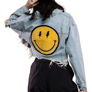 Trio Urban Cropped Denim Jacket - Light Smiley